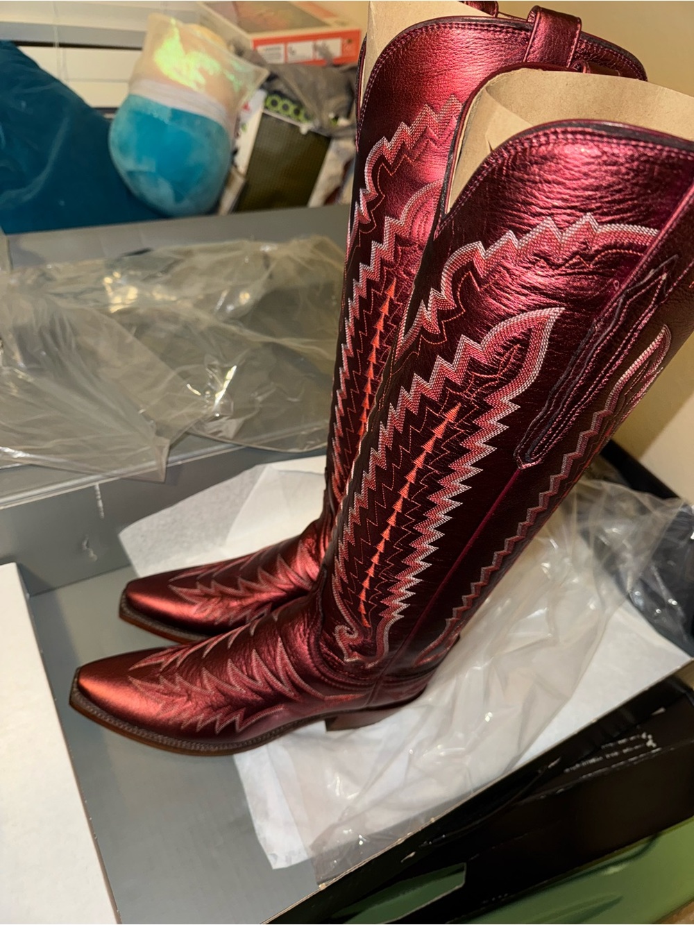 Lucchese Priscilla Black Cherry - Picture 6 of 6
